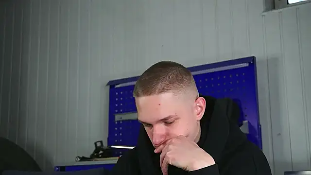 dustyn fox online show from 03/01/26, 07:10