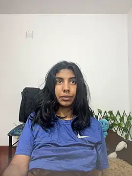 Snapshot of jasmine_bunny_ chatting on 01/01/25, 01:37 jasmine bunny online show from 01/01/25, 01:37