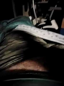 Snapshot of Nikart83 chatting on 01/14/26, 02:17 Nikart83 online show from 01/14/26, 02:17