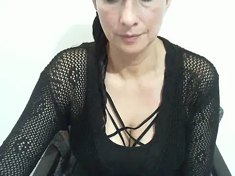 Snapshot of Jennys_room_77 chatting on 10/18/25, 08:31 Jennys room 77 online show from 10/18/25, 08:31