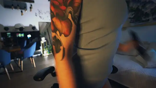 Leona Mell online show from 01/15/26, 11:08