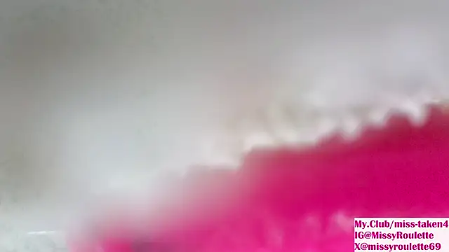 Snapshot of MissyRoulette chatting on 12/06/24, 06:26 MissyRoulette online show from 12/06/24, 06:26