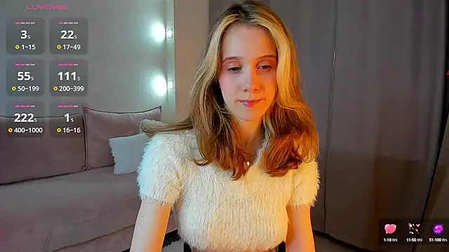 Snapshot of Dearly_Emily chatting on 01/06/25, 08:03 Dearly Emily online show from 01/06/25, 08:03