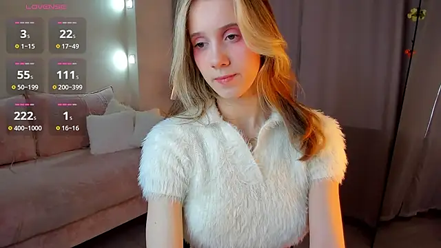 Snapshot of Dearly_Emily chatting on 01/20/25, 07:58 Dearly Emily online show from 01/20/25, 07:58