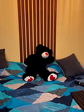  Shara Handal  online show from 10/25/25, 10:23