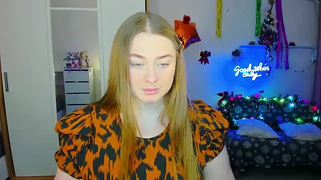 Snapshot of Demure_Smile chatting on 12/05/24, 03:50 Demure Smile online show from 12/05/24, 03:50