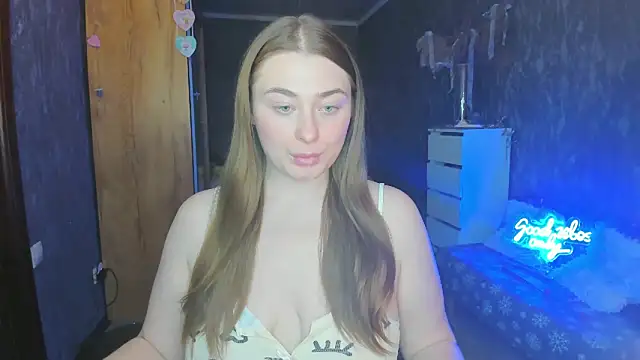 Snapshot of Demure_Smile chatting on 02/26/25, 01:19 Demure Smile online show from 02/26/25, 01:19