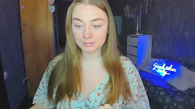 Snapshot of Demure_Smile chatting on 02/28/25, 05:15 Demure Smile online show from 02/28/25, 05:15