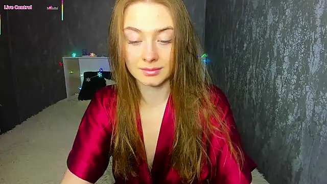 Snapshot of Demure_Smile chatting on 09/28/25, 05:57 Demure Smile online show from 09/28/25, 05:57