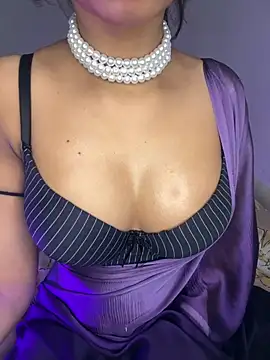 Snapshot of Hot-sexy222 chatting on 01/27/25, 10:27 Hot-sexy222 online show from 01/27/25, 10:27