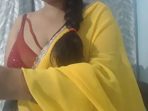 Snapshot of cute-priy chatting on 05/07/26, 09:03 cute-priy online show from 05/07/26, 09:03