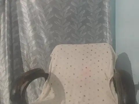 Snapshot of cute-priy chatting on 06/02/26, 06:04 cute-priy online show from 06/02/26, 06:04