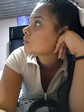 Snapshot of sexy-latin10 chatting on 03/16/25, 10:09 sexy-latin10 online show from 03/16/25, 10:09