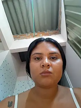 Snapshot of sexy-latin10 chatting on 03/19/25, 12:34 sexy-latin10 online show from 03/19/25, 12:34