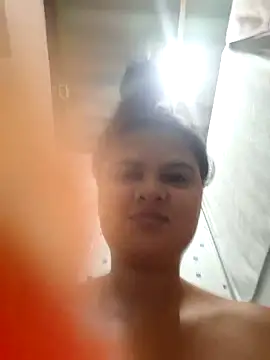 Snapshot of sexy-latin10 chatting on 09/18/25, 11:01 sexy-latin10 online show from 09/18/25, 11:01