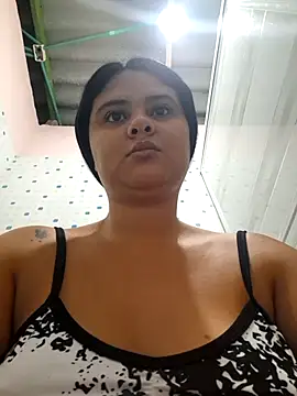 Snapshot of sexy-latin10 chatting on 09/21/25, 11:23 sexy-latin10 online show from 09/21/25, 11:23