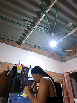 Snapshot of sexy-latin10 chatting on 10/13/25, 01:00 sexy-latin10 online show from 10/13/25, 01:00