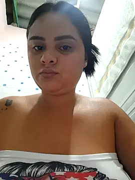 Snapshot of sexy-latin10 chatting on 10/15/25, 10:37 sexy-latin10 online show from 10/15/25, 10:37