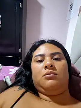 Snapshot of sexy-latin10 chatting on 10/17/25, 08:00 sexy-latin10 online show from 10/17/25, 08:00