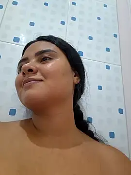 Snapshot of sexy-latin10 chatting on 10/28/25, 09:39 sexy-latin10 online show from 10/28/25, 09:39