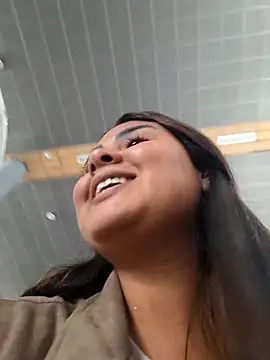 Snapshot of sexy-latin10 chatting on 11/16/25, 02:22 sexy-latin10 online show from 11/16/25, 02:22