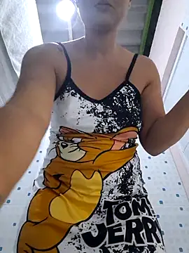 Snapshot of sexy-latin10 chatting on 11/25/25, 10:26 sexy-latin10 online show from 11/25/25, 10:26