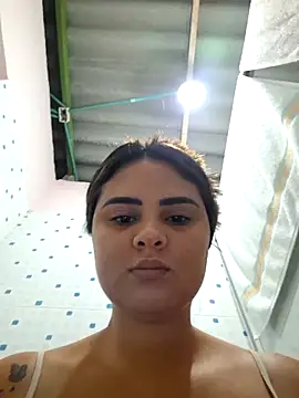 Snapshot of sexy-latin10 chatting on 11/26/25, 10:38 sexy-latin10 online show from 11/26/25, 10:38