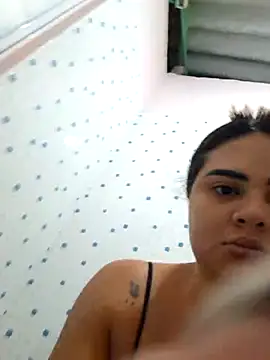 Snapshot of sexy-latin10 chatting on 11/29/25, 10:18 sexy-latin10 online show from 11/29/25, 10:18