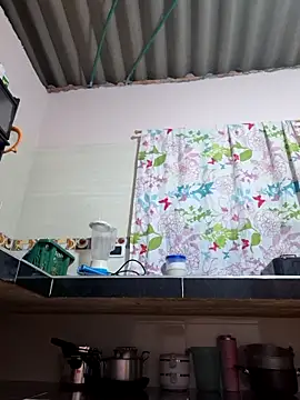 Snapshot of sexy-latin10 chatting on 12/04/25, 09:40 sexy-latin10 online show from 12/04/25, 09:40