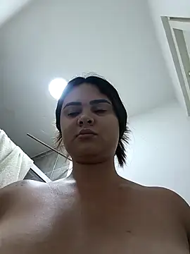 sexy-latin10 online show from 04/05/26, 02:14