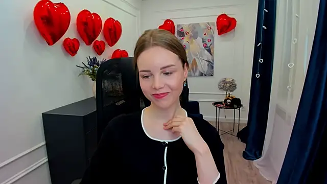 Snapshot of MileyWings chatting on 02/07/26, 11:47 MileyWings online show from 02/07/26, 11:47