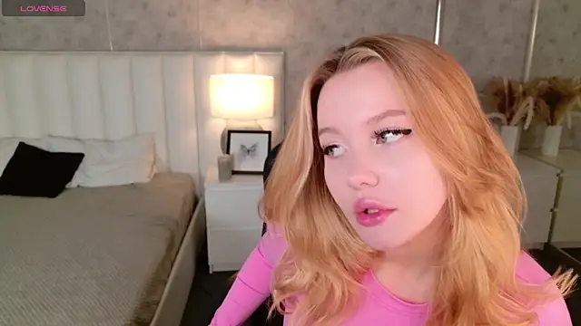 AliceMorr online show from 12/01/24, 06:30