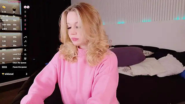 AliceMorr online show from 12/14/24, 08:34