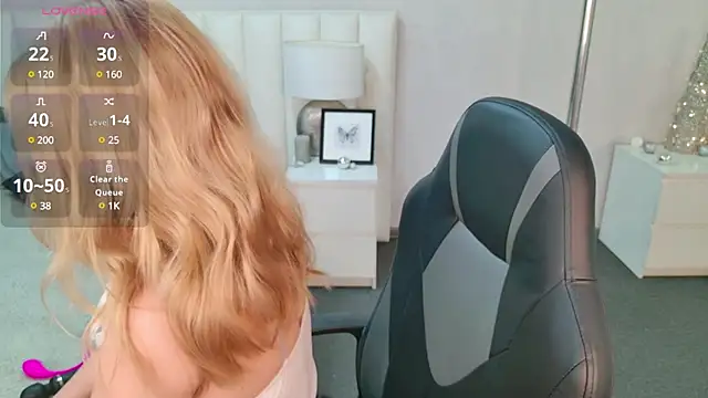 AliceMorr online show from 01/17/25, 08:24