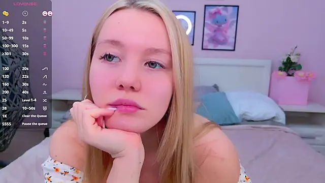 AliceMorr online show from 01/24/25, 02:30