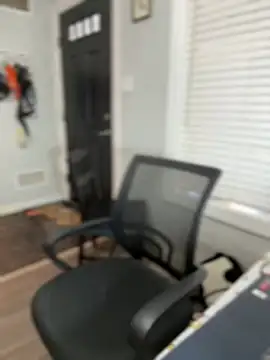 Snapshot of ThicBunz chatting on 10/23/25, 02:49 ThicBunz online show from 10/23/25, 02:49