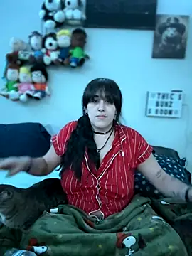 Snapshot of ThicBunz chatting on 10/25/25, 03:25 ThicBunz online show from 10/25/25, 03:25