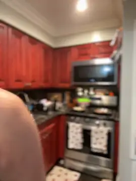 Snapshot of ThicBunz chatting on 10/25/25, 03:29 ThicBunz online show from 10/25/25, 03:29