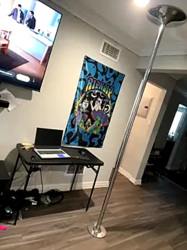 Snapshot of ThicBunz chatting on 11/03/25, 03:57 ThicBunz online show from 11/03/25, 03:57