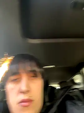 Snapshot of ThicBunz chatting on 11/28/25, 06:32 ThicBunz online show from 11/28/25, 06:32