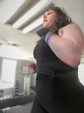 ThicBunz online show from 04/17/26, 02:20