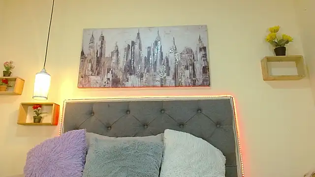 Snapshot of angelica_bouvier chatting on 02/27/26, 09:04 angelica bouvier online show from 02/27/26, 09:04