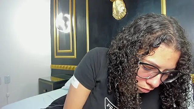 aixa 15 online show from 11/10/25, 12:15