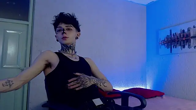 Snapshot of Andy_bapho chatting on 12/16/24, 02:38 Andy bapho online show from 12/16/24, 02:38