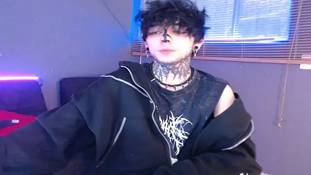 Snapshot of Andy_bapho chatting on 11/13/25, 03:55 Andy bapho online show from 11/13/25, 03:55