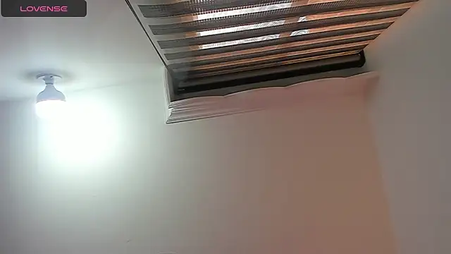 Samanthamillher10 online show from 04/14/26, 12:11