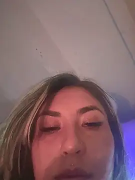 Snapshot of Khalyk_G chatting on 11/02/25, 12:02 Khalyk G online show from 11/02/25, 12:02