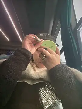 Snapshot of Khalyk_G chatting on 11/02/25, 12:07 Khalyk G online show from 11/02/25, 12:07