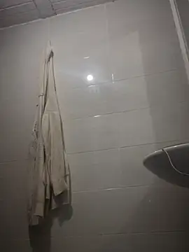 Snapshot of Khalyk_G chatting on 11/14/25, 02:38 Khalyk G online show from 11/14/25, 02:38