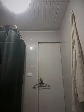 Snapshot of Khalyk_G chatting on 11/15/25, 05:27 Khalyk G online show from 11/15/25, 05:27